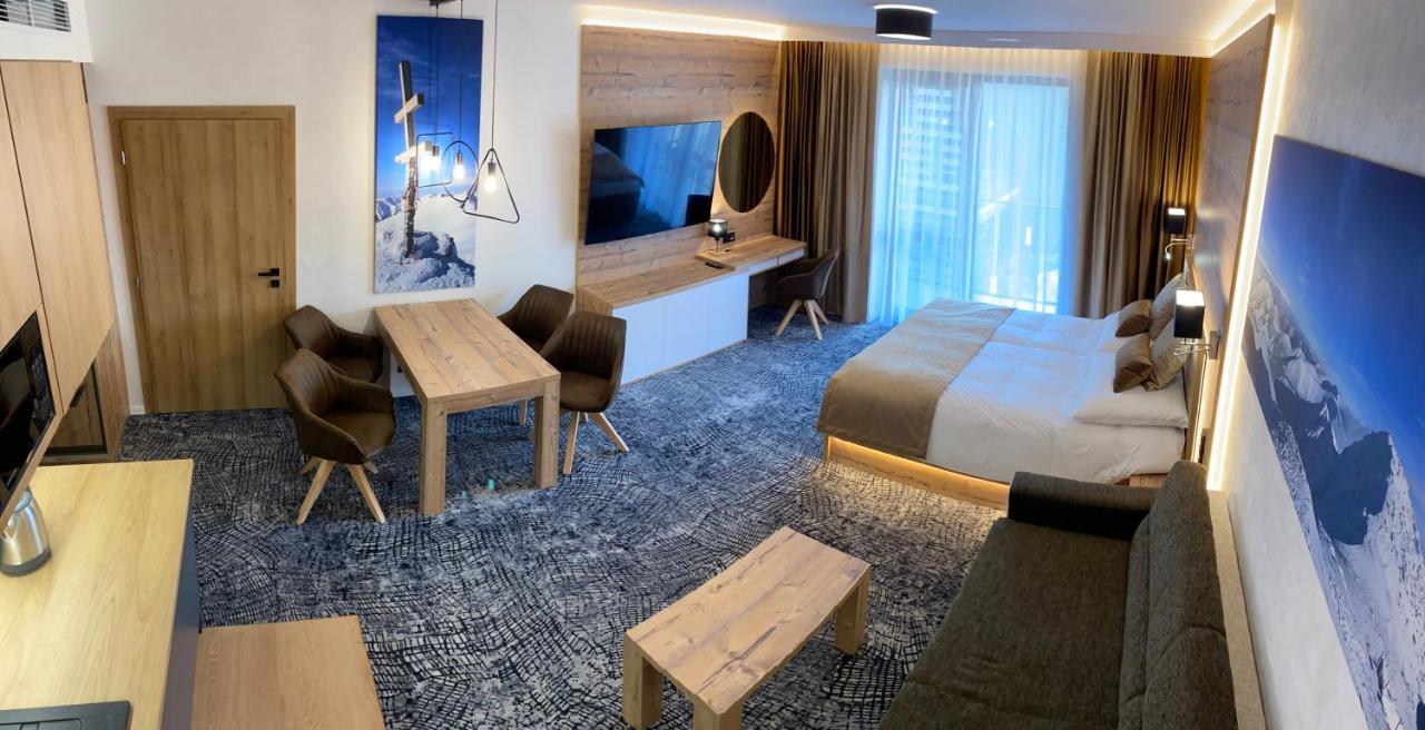 Luxusne Studia V Hoteli Akvamarin Bešeňová Exterior foto